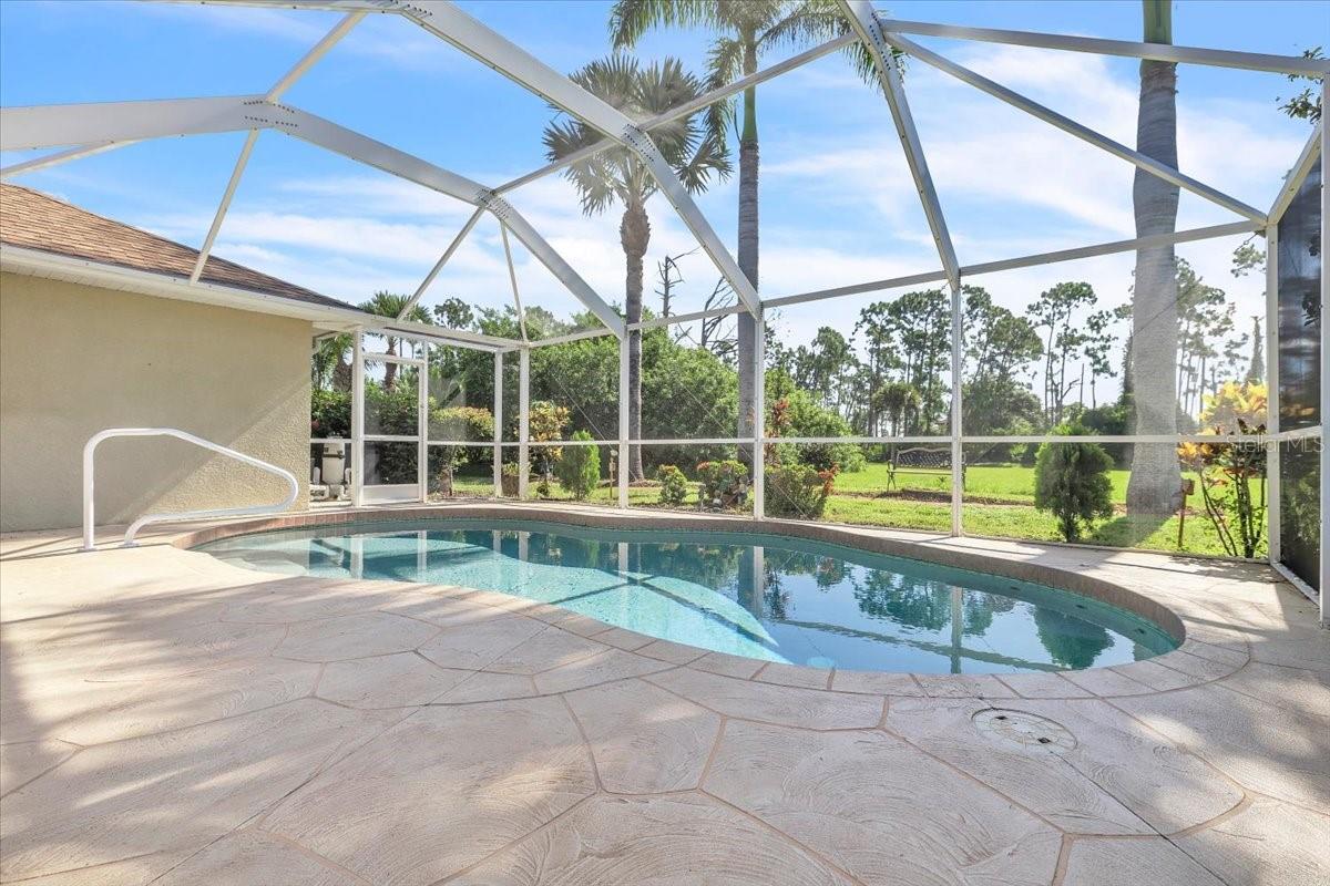 142 Australian Dr Property Photo 30