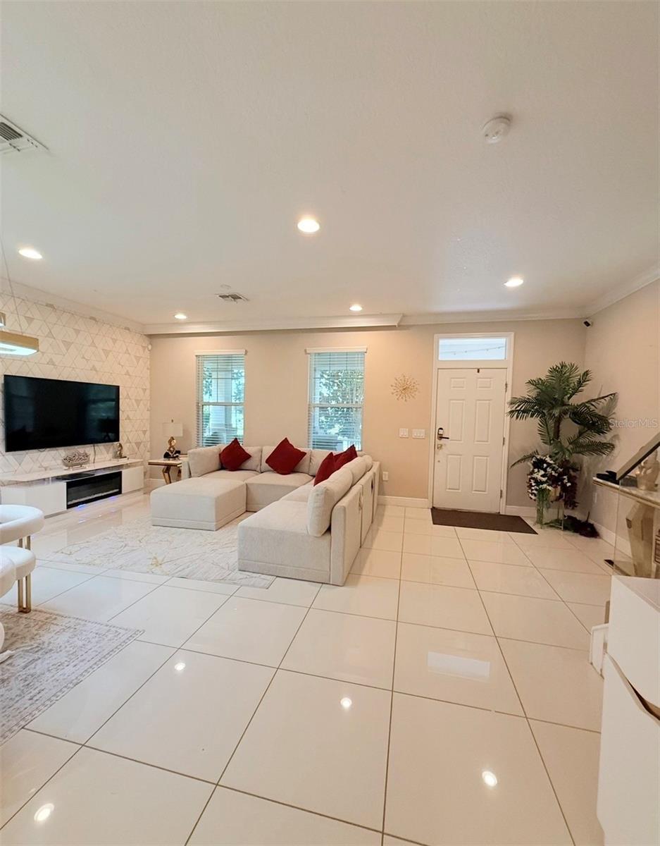 8630 Powder Ridge Trail Property Photo 6