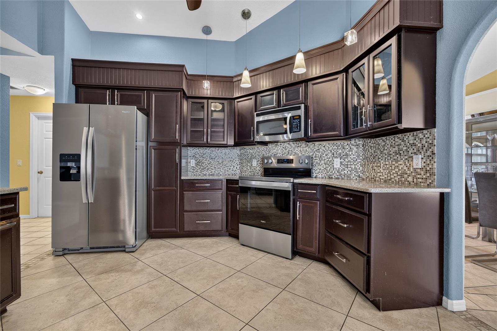 86 Santarem Cir Property Photo 12