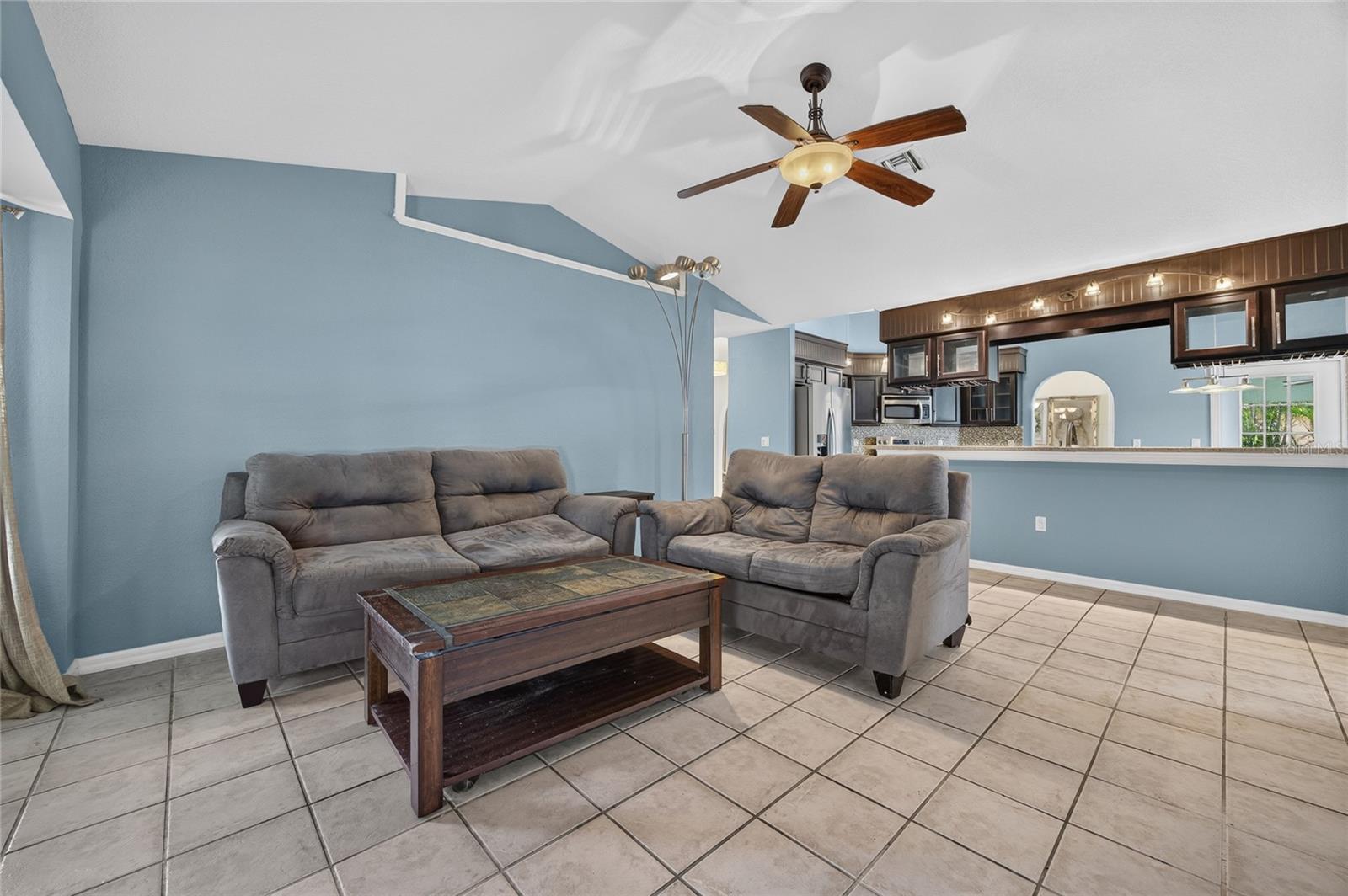 86 Santarem Cir Property Photo 19