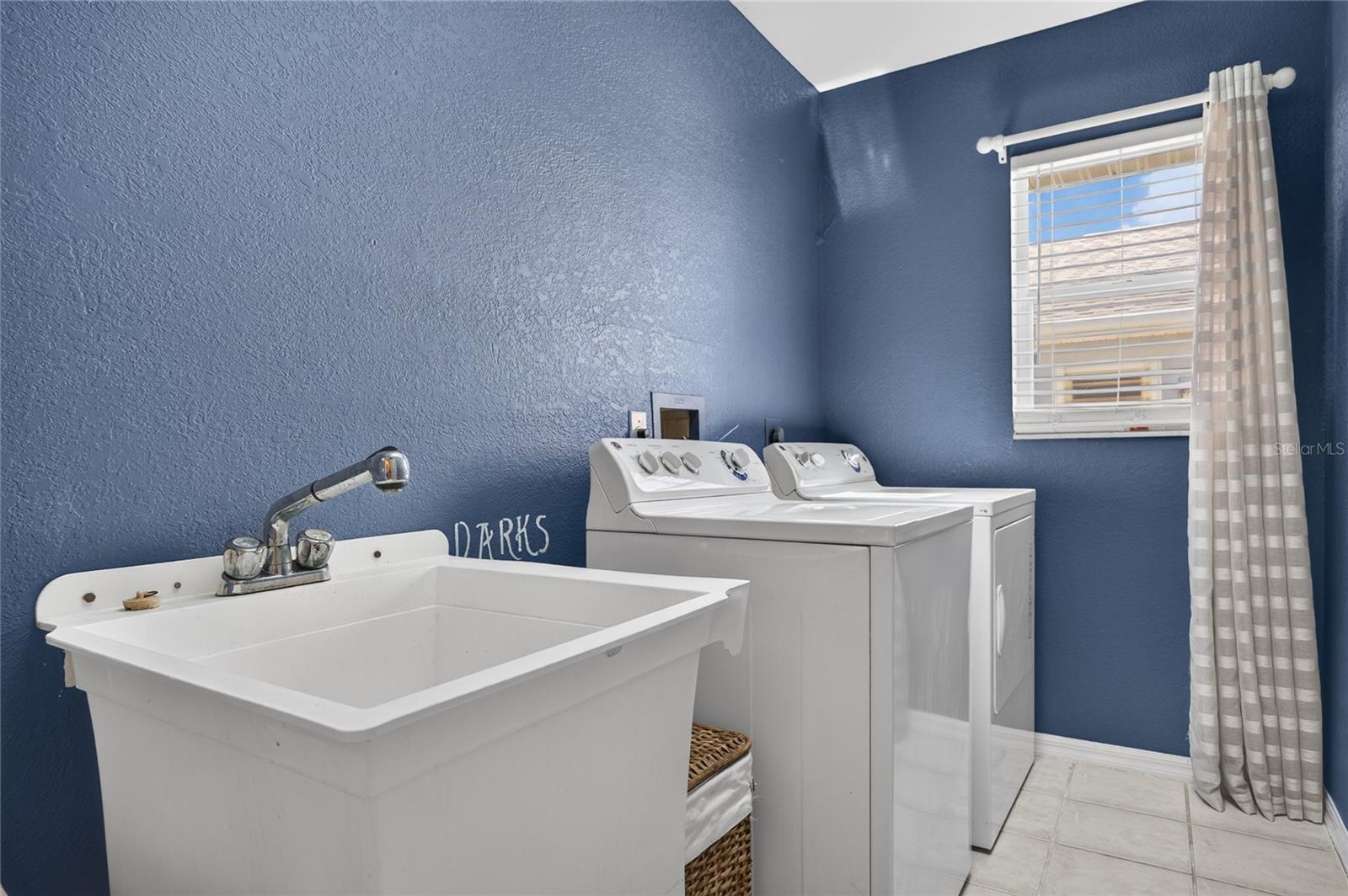86 Santarem Cir Property Photo 30