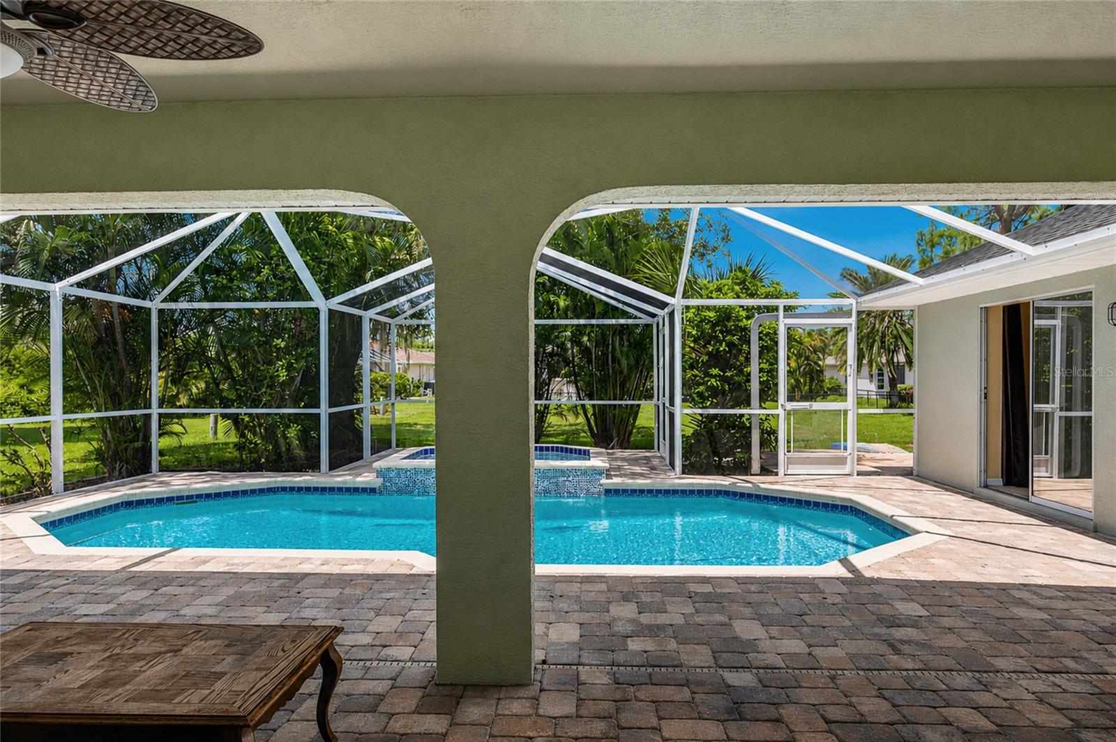 86 Santarem Cir Property Photo 31