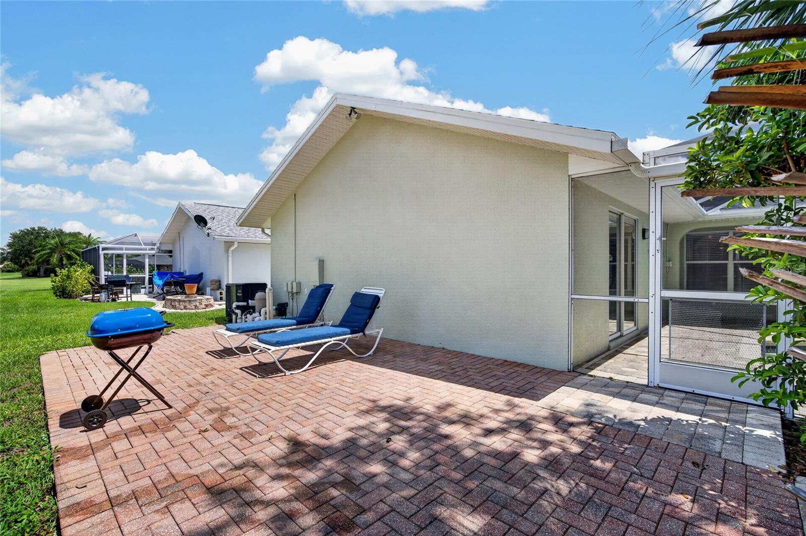 86 Santarem Cir Property Photo 46