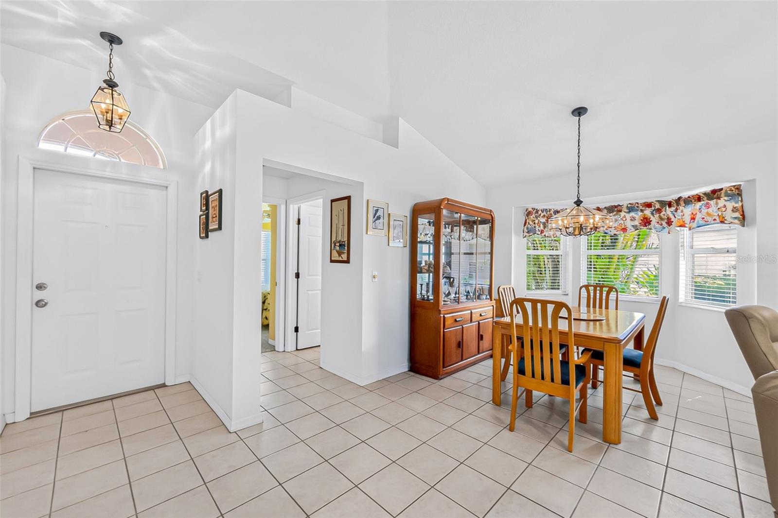 3901 Cape Cole Blvd Property Photo 16