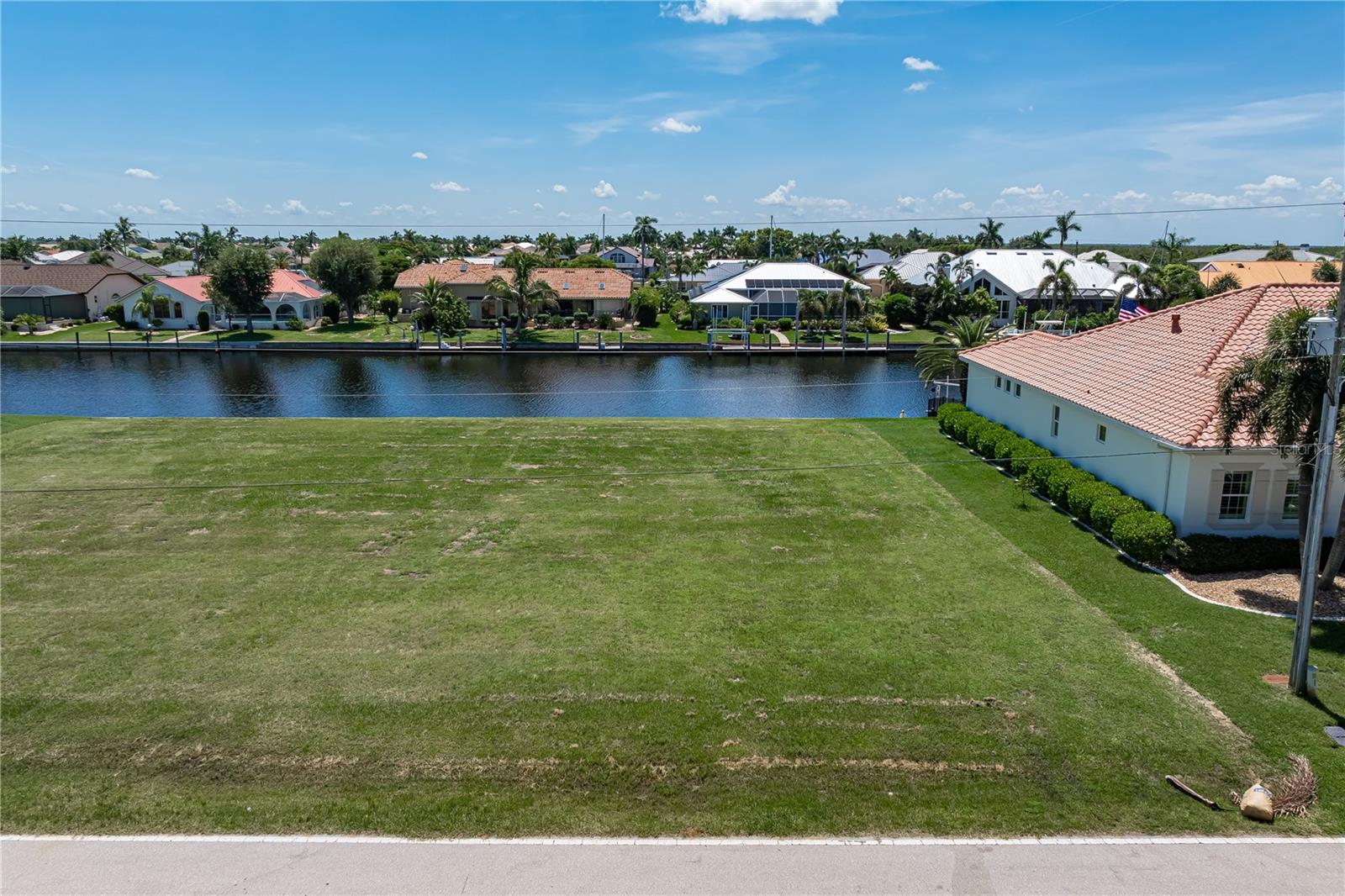 3930 La Costa Island Ct Property Photo 2