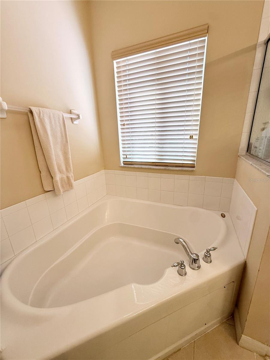 15470 Laguna Hills Dr Property Photo 24