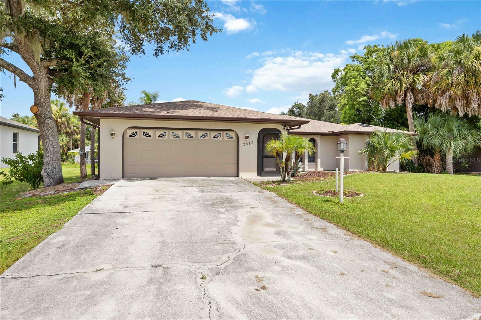 3813 S Cranberry Blvd Property Photo 2