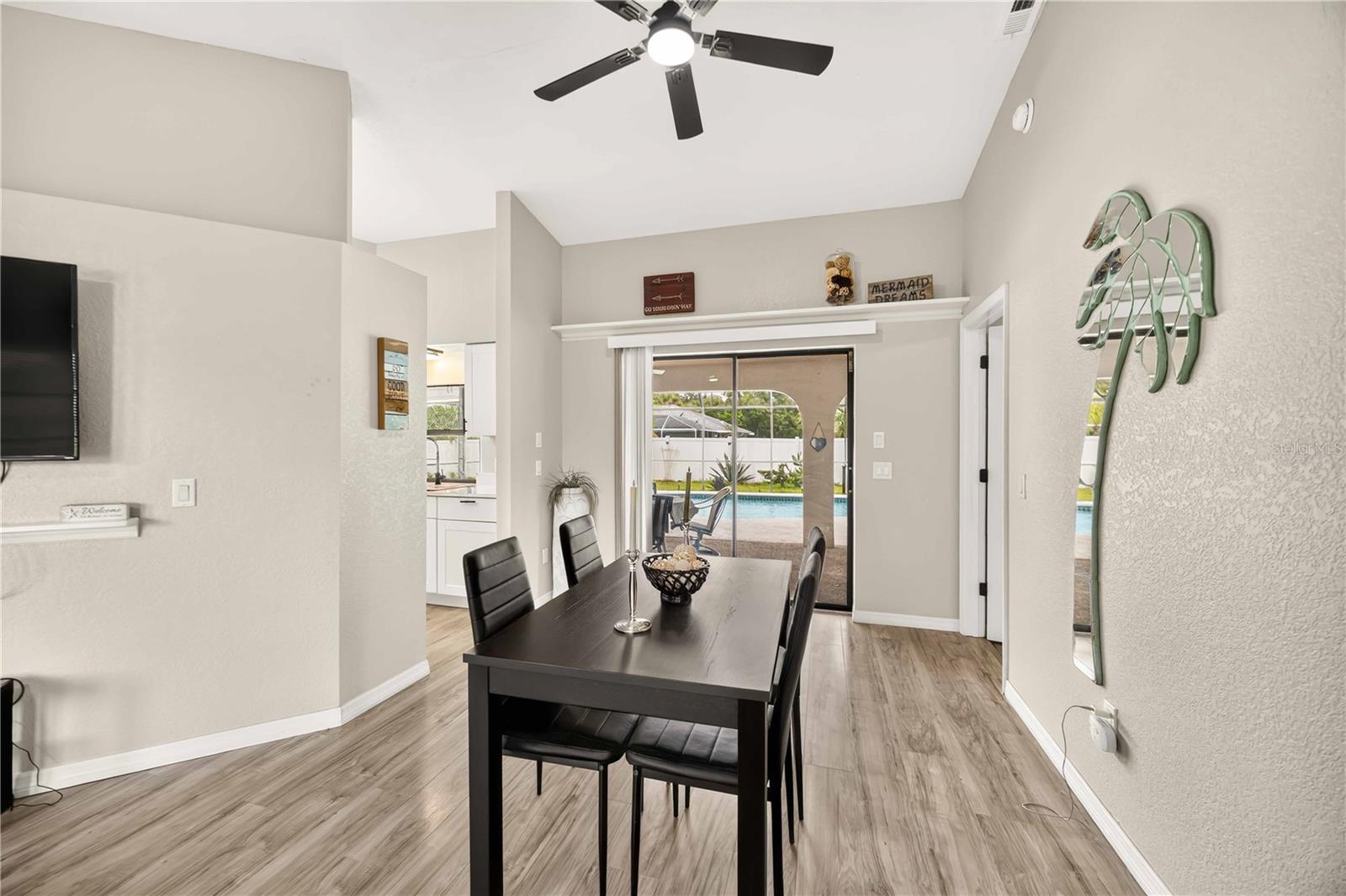 3813 S Cranberry Blvd Property Photo 10