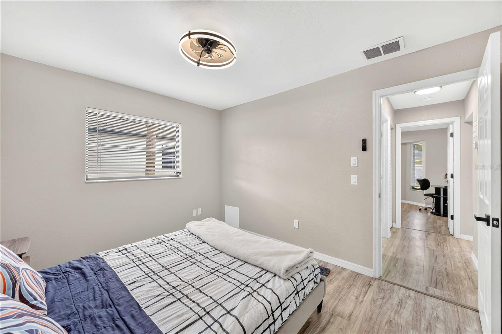 3813 S Cranberry Blvd Property Photo 24
