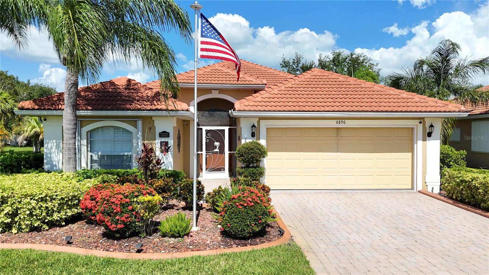 6896 Talon Bay Dr Property Photo 1