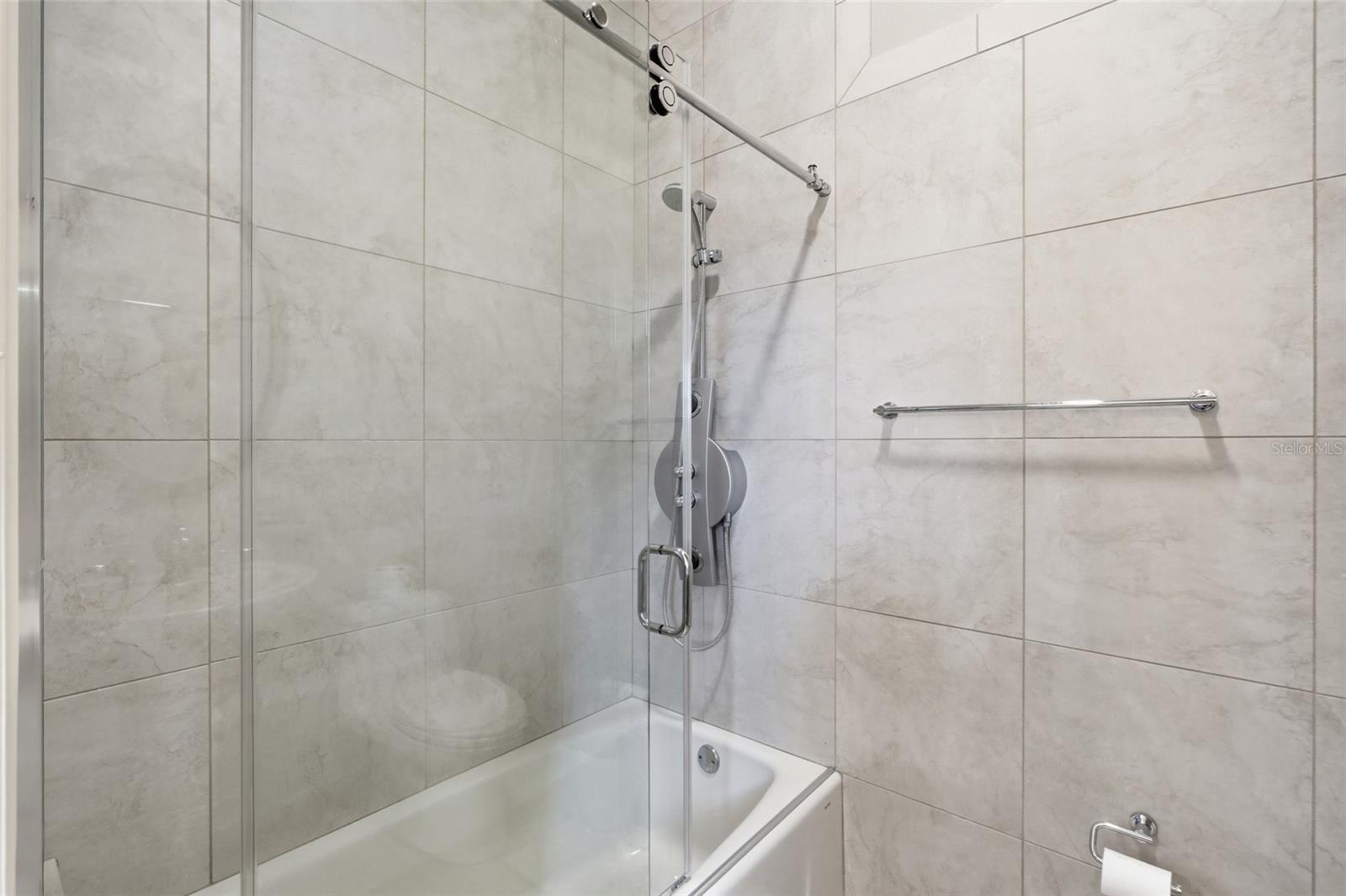 4790 Harbor Point Ct Property Photo 45