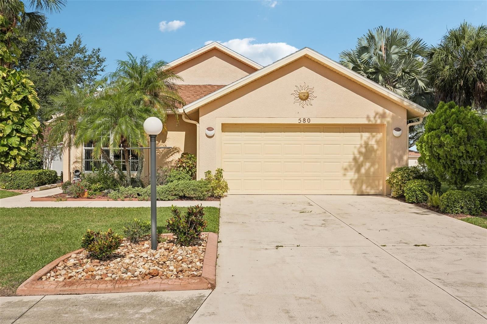 580 Rose Apple Cir Property Photo 1