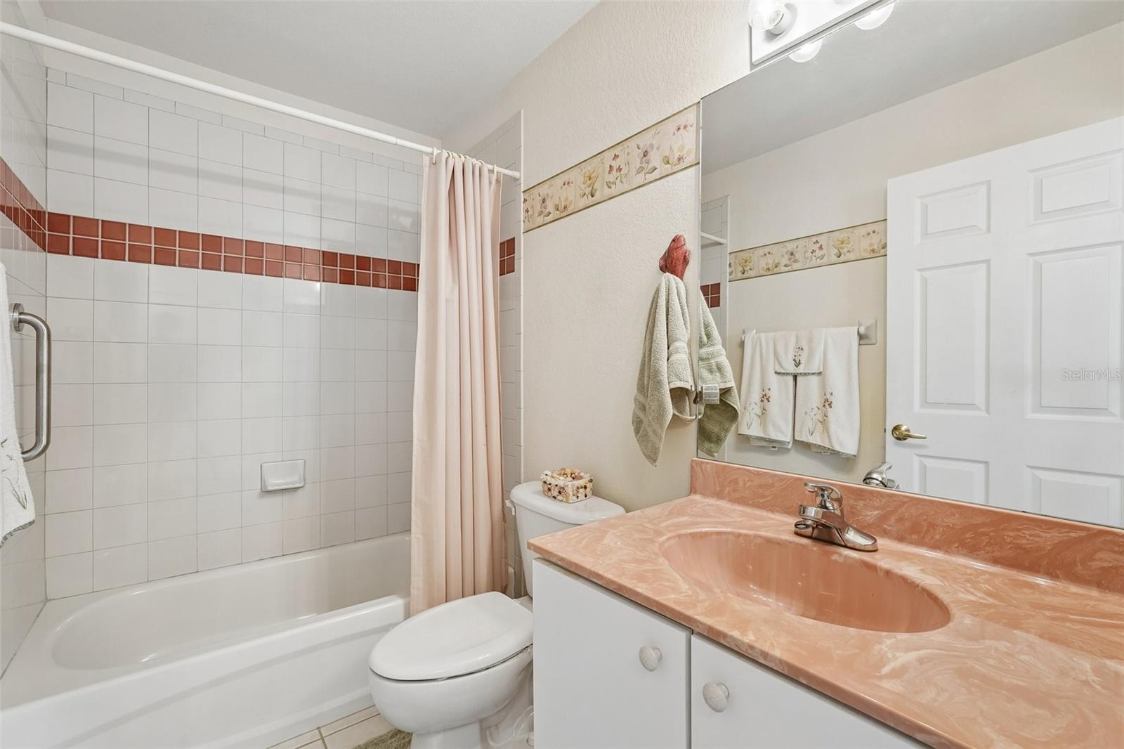 580 Rose Apple Cir Property Photo 27
