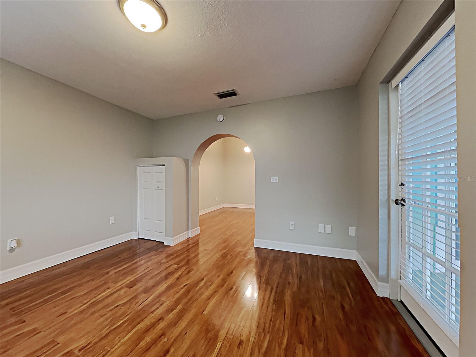 1237 Barmere Ln Property Photo 12
