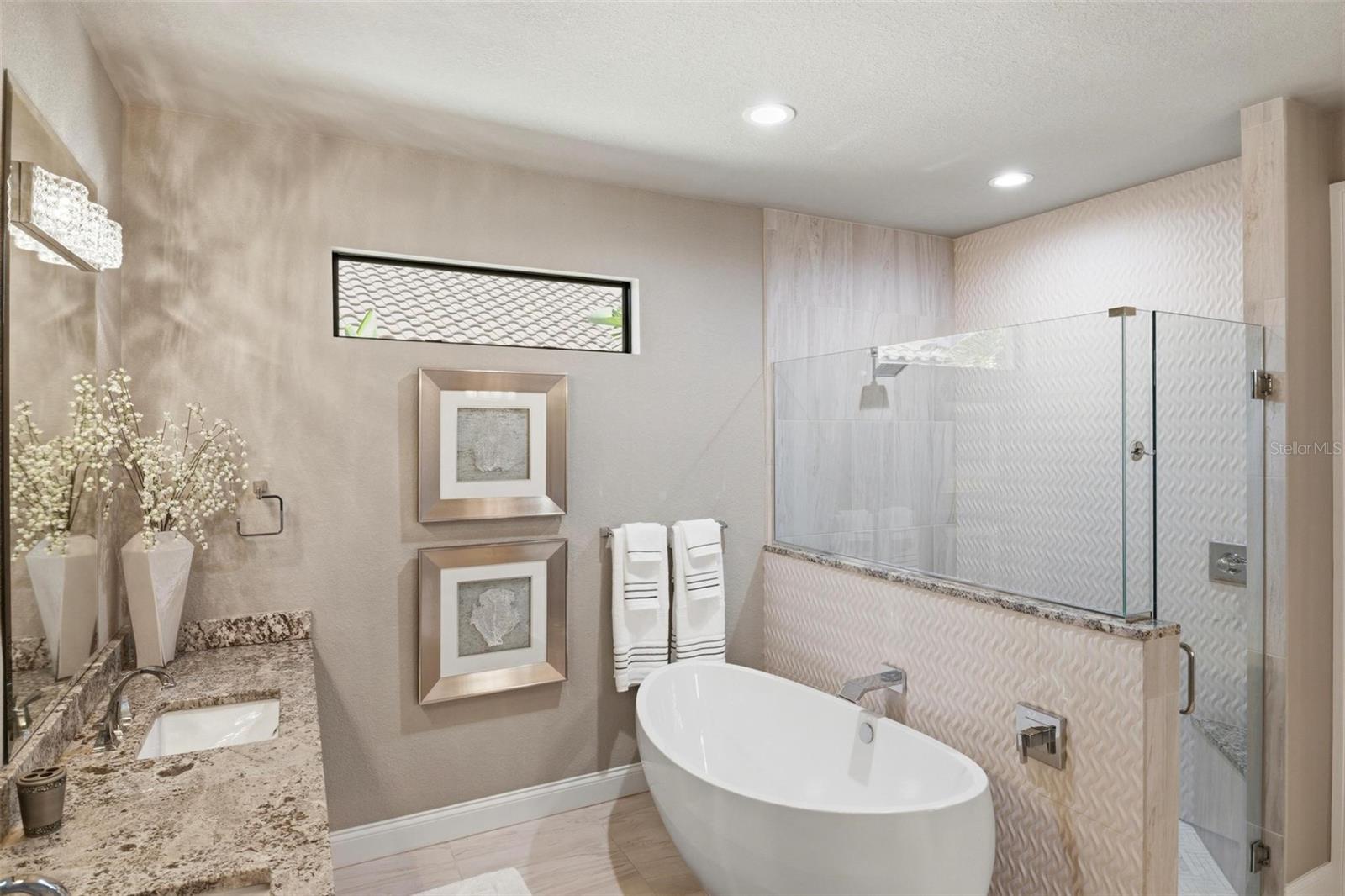 1418 Kinglet Dr Property Photo 24