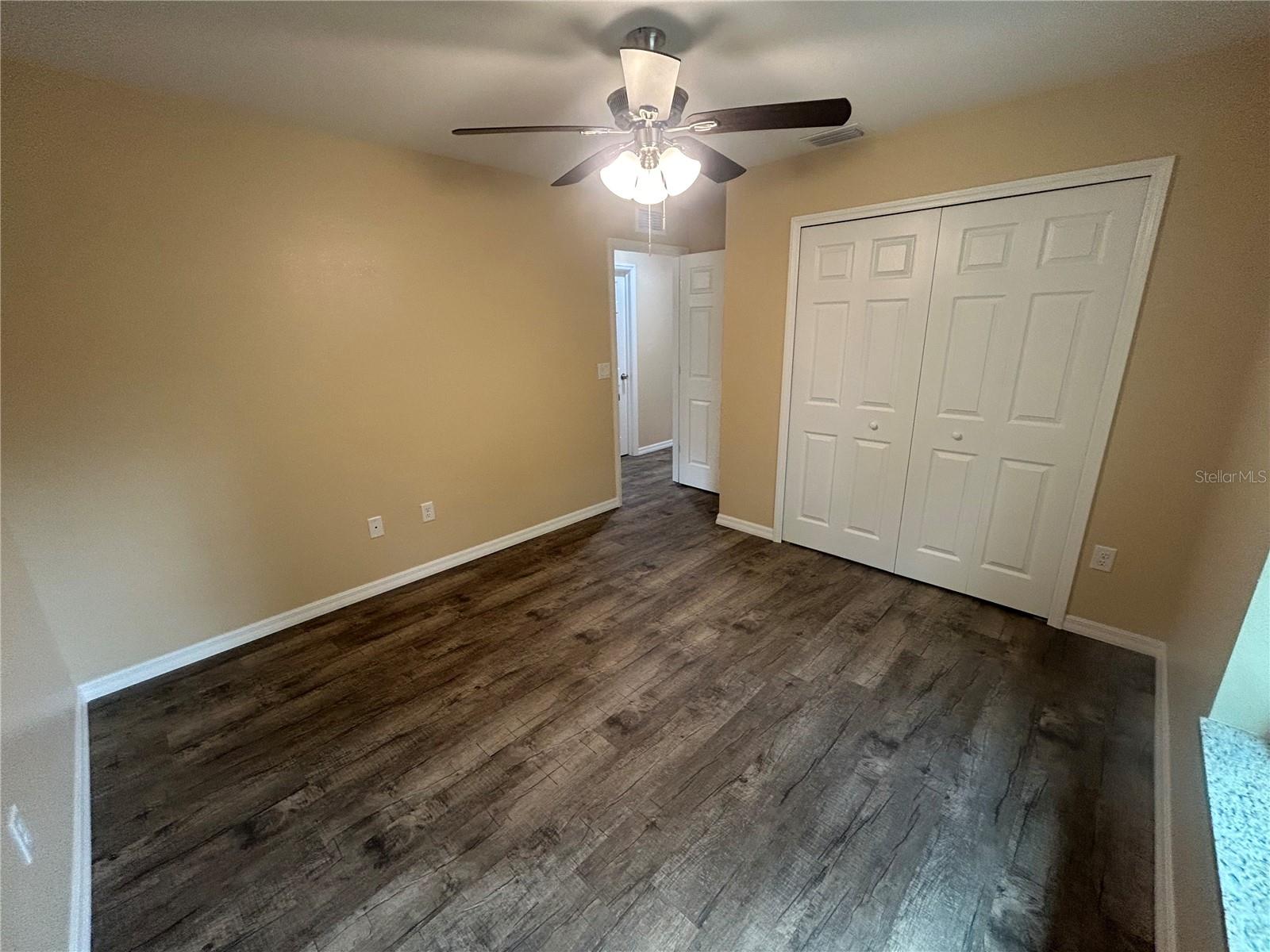 801 N Waldron St Property Photo 11