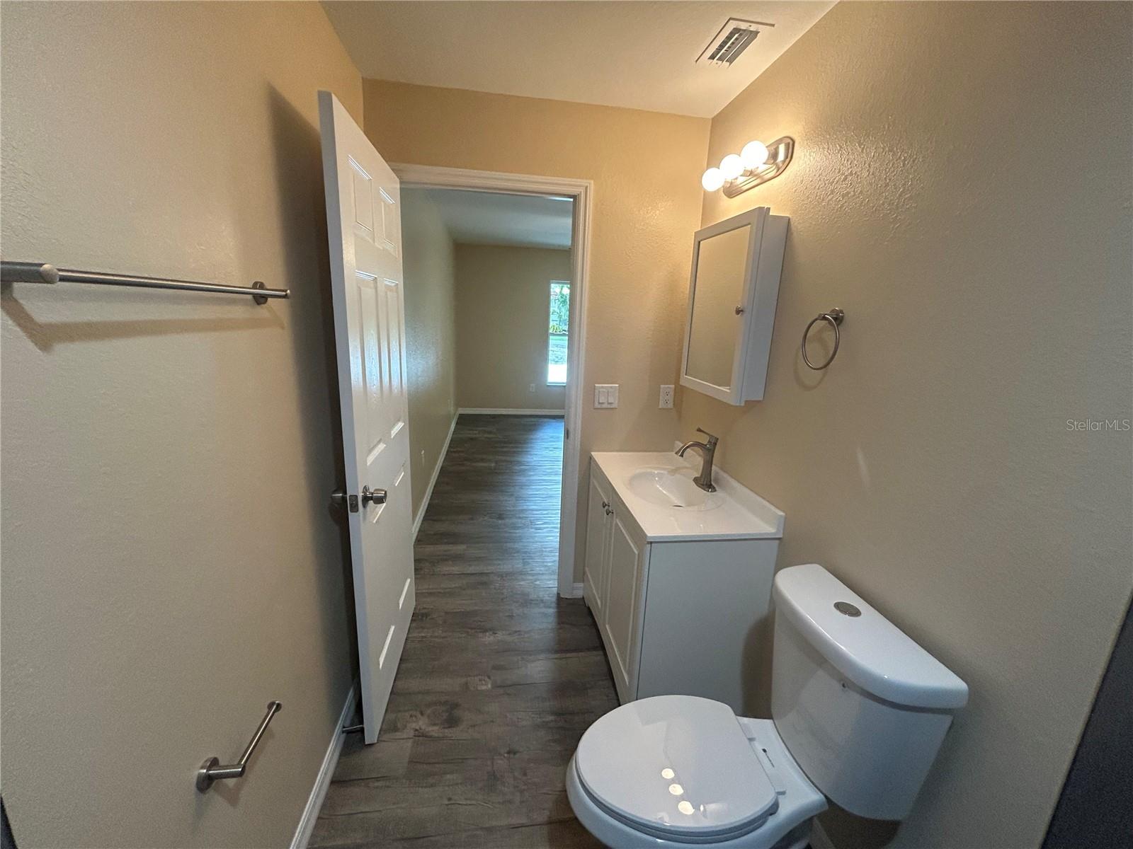 801 N Waldron St Property Photo 20