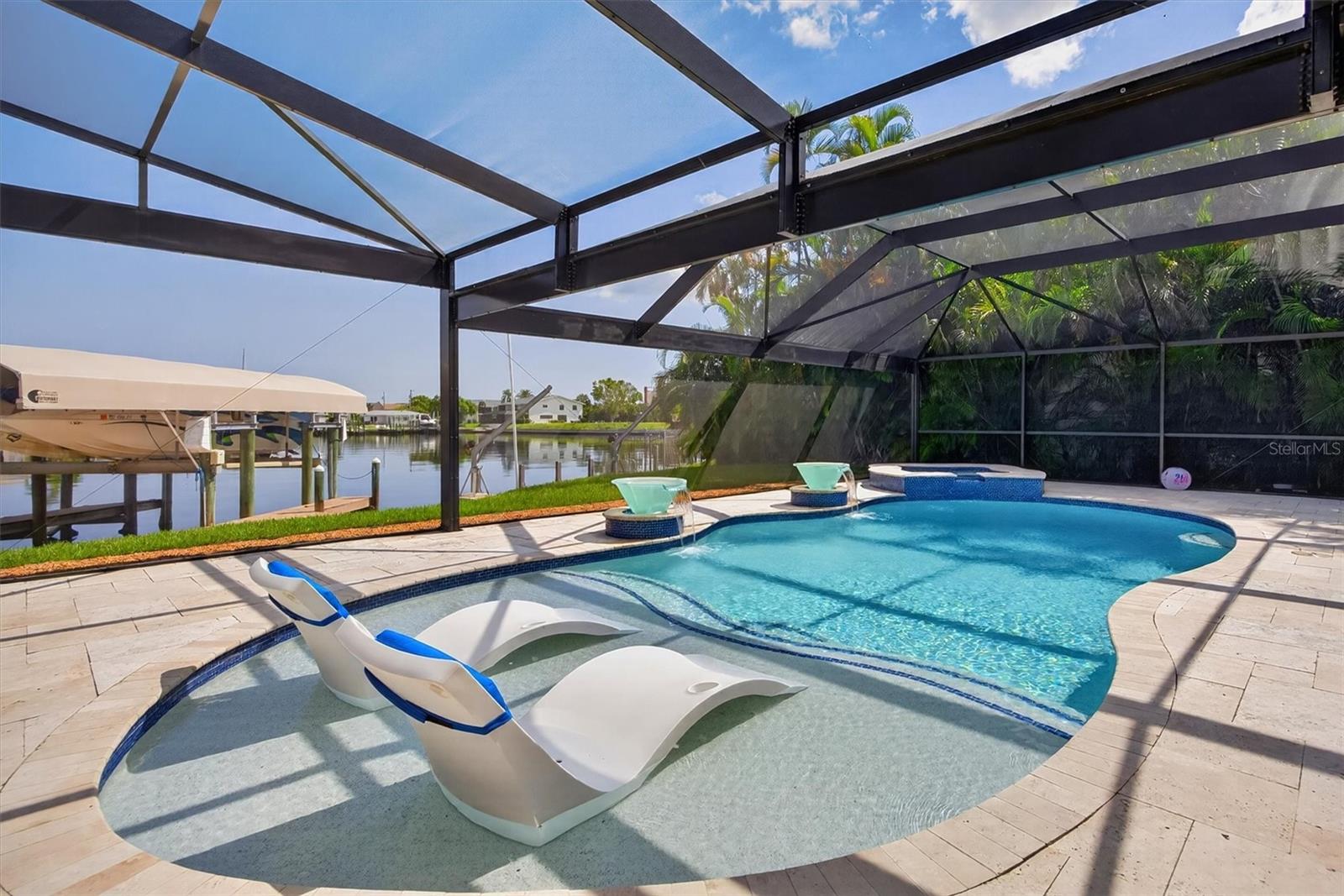 1633 Edith Esplanade Property Photo 18