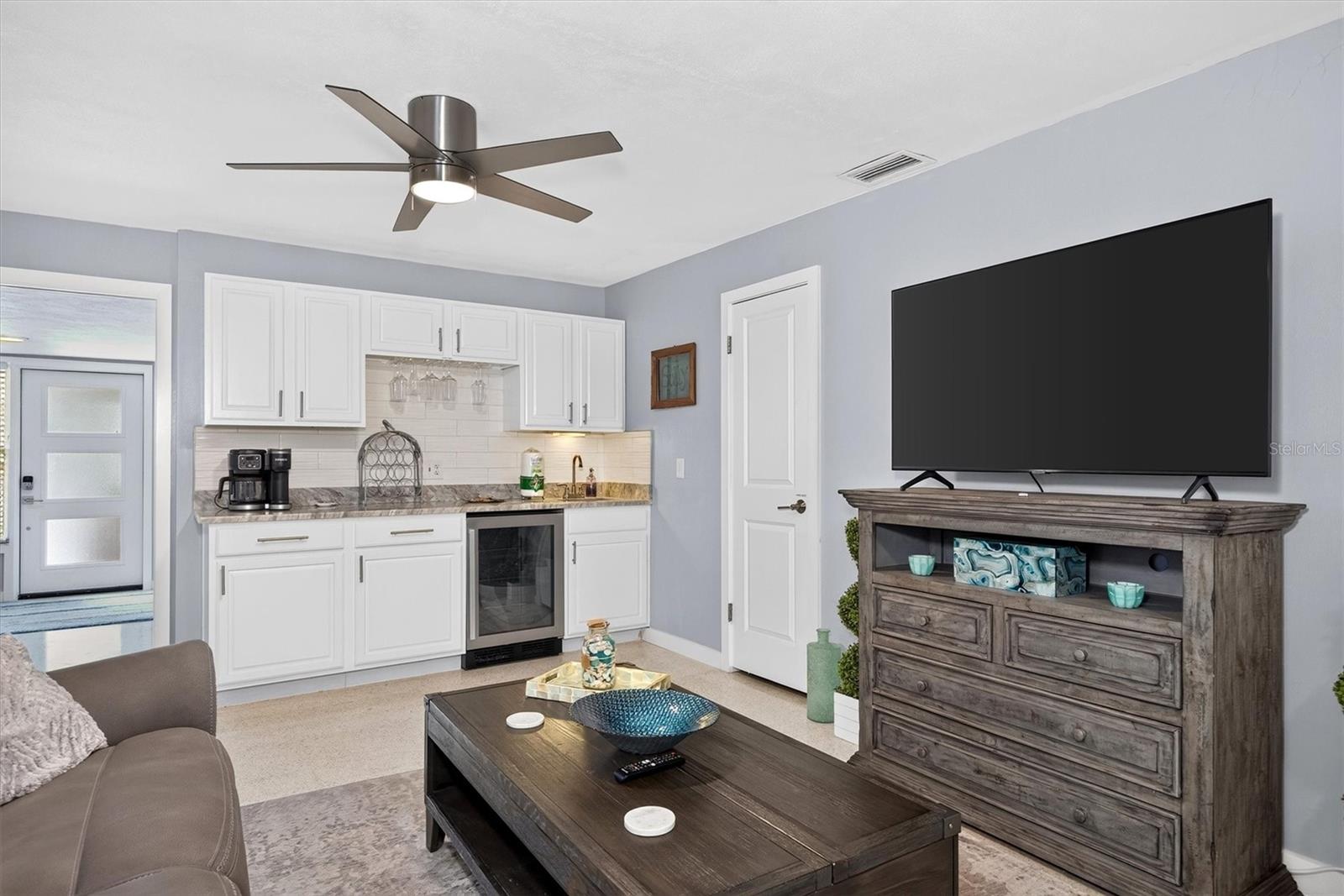 1633 Edith Esplanade Property Photo 30
