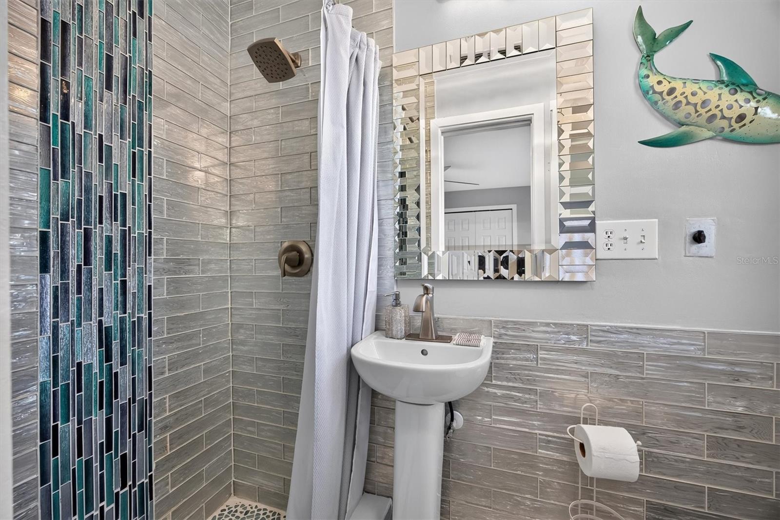 1633 Edith Esplanade Property Photo 34