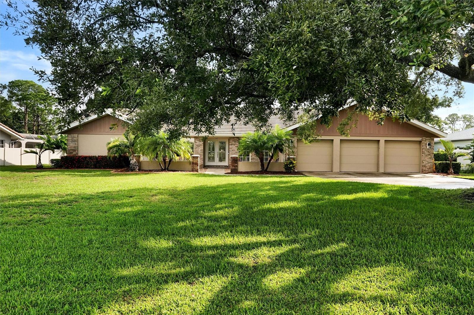 7913 Broadmoor Pines Blvd Property Photo 1