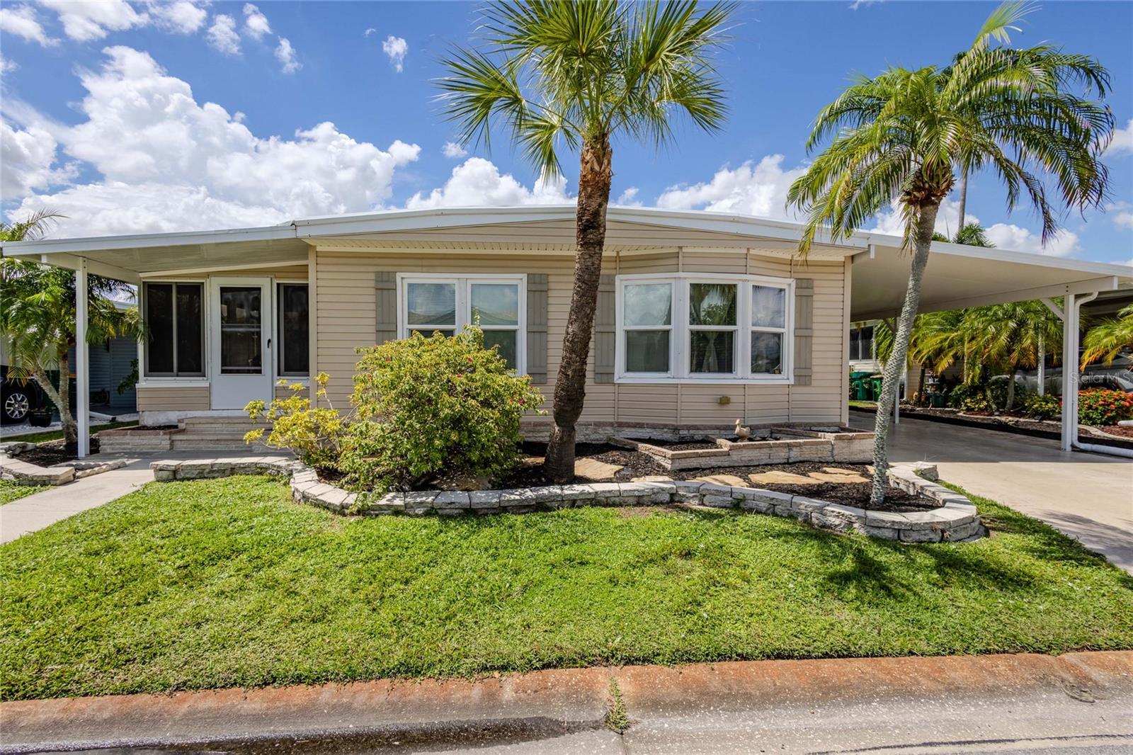 2100 Kings Hwy #305 Property Photo 2