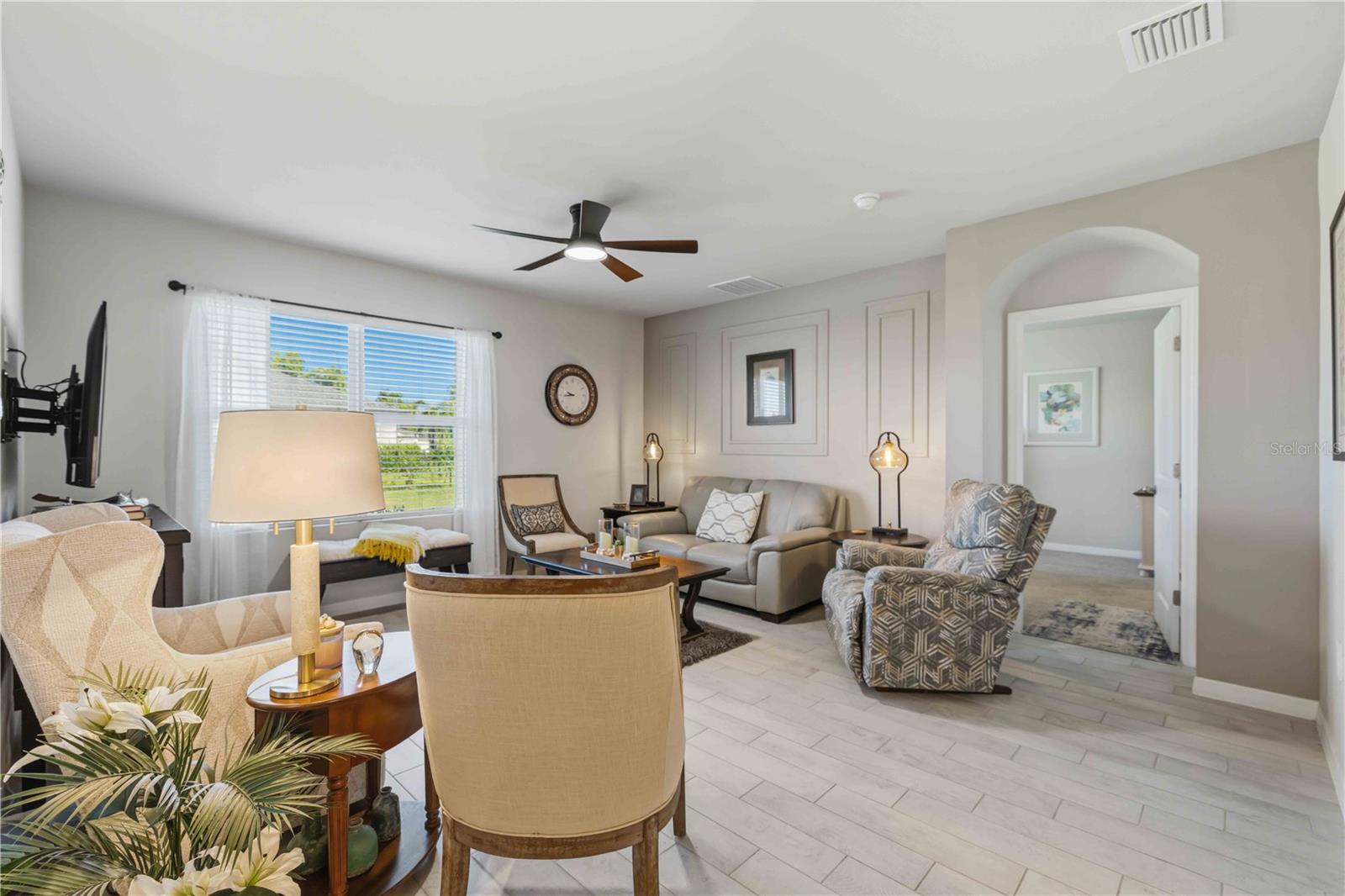 16315 Navarro Ct Property Photo 6