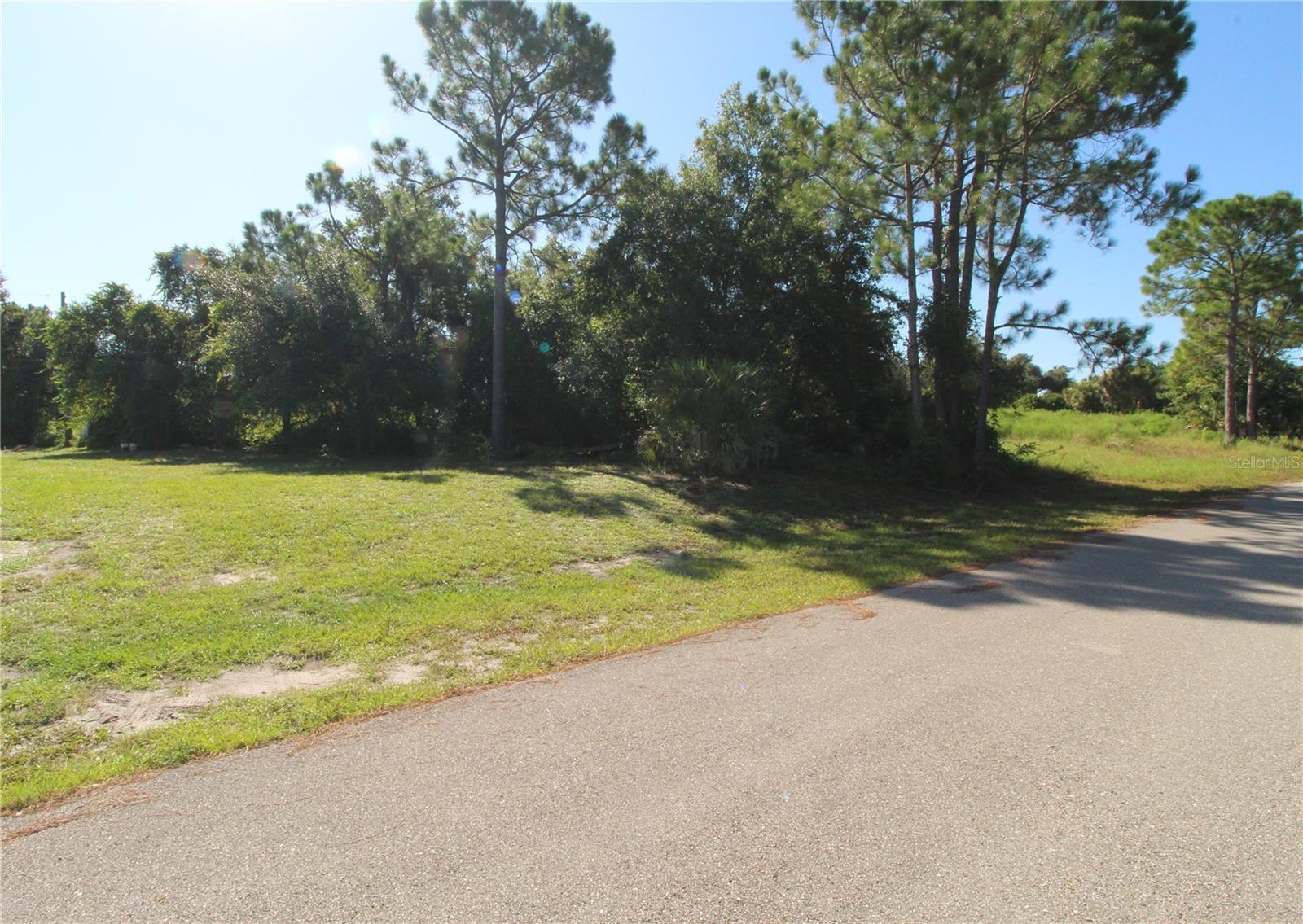 Chamrade Rd Property Photo 3
