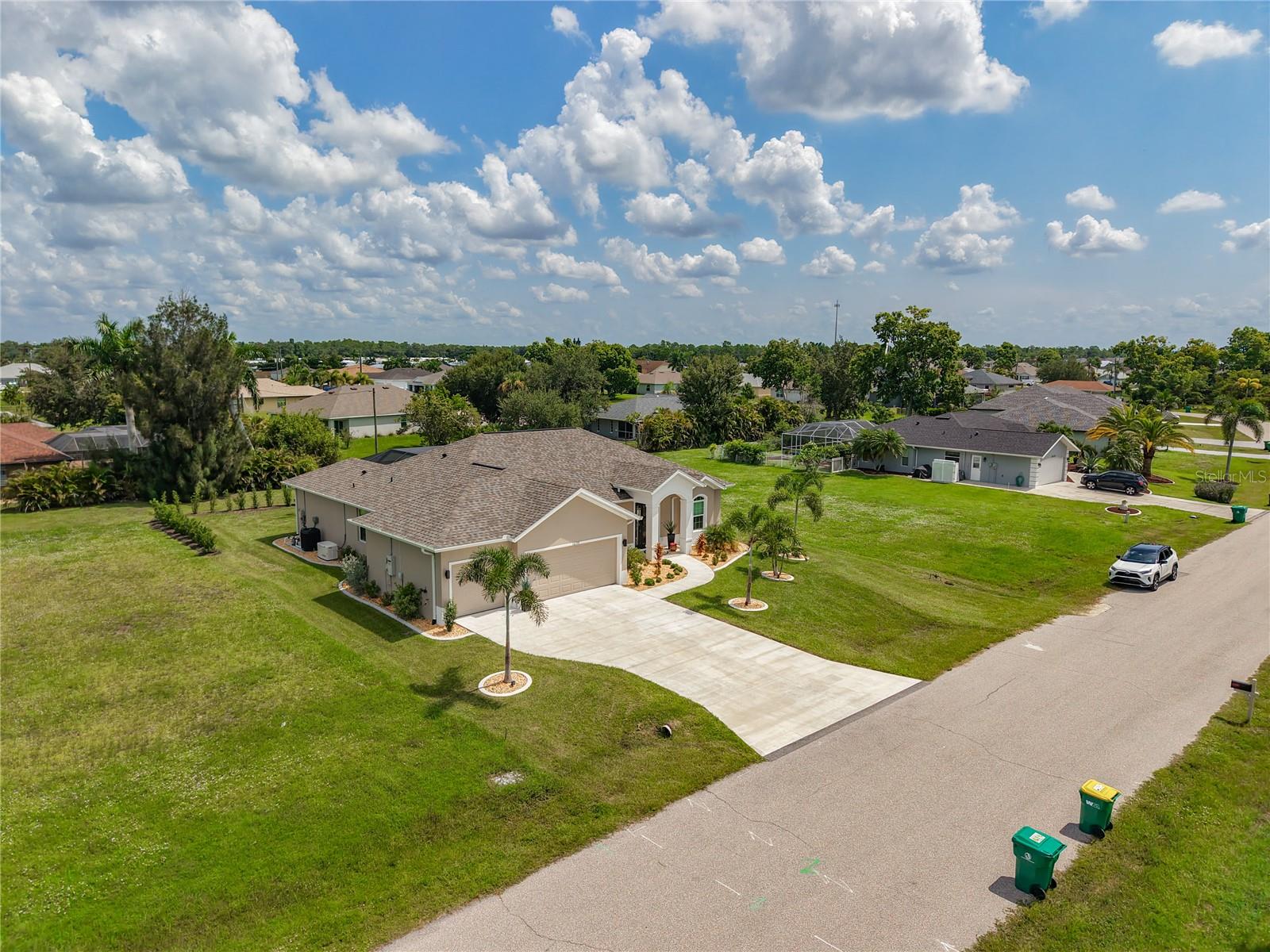 16155 Dinal Dr Property Photo 3