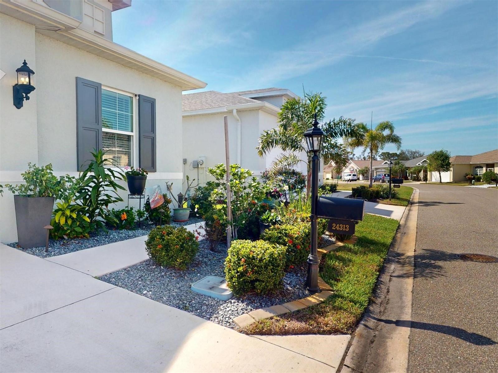 24313 Westgate Blvd Property Photo 4