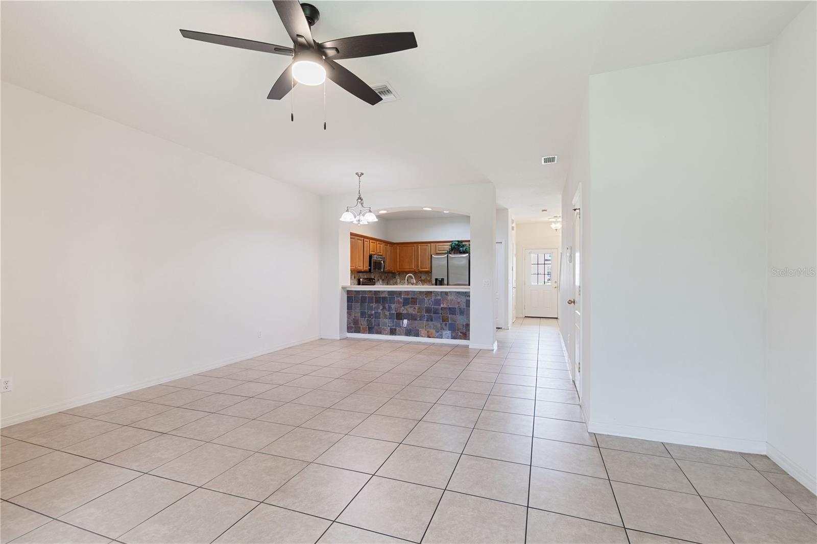 1073 Jonah Dr Property Photo 6