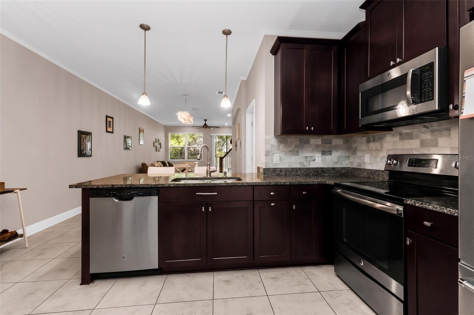 7826 52nd Ter E Property Photo 6