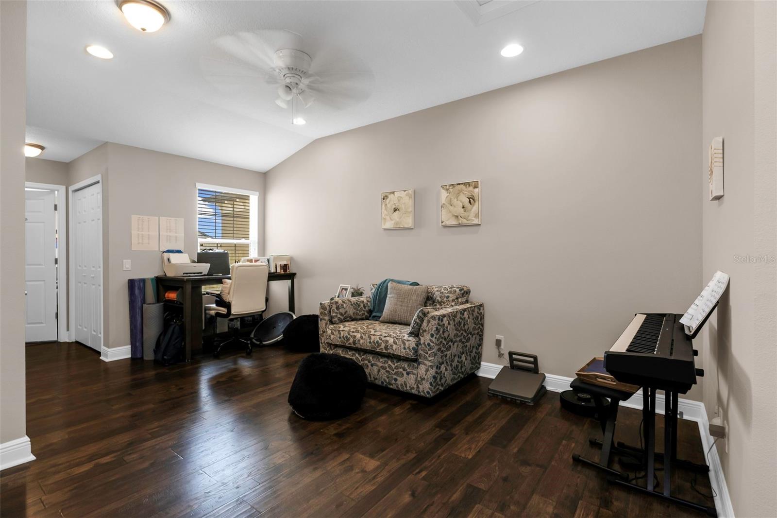 7826 52nd Ter E Property Photo 14