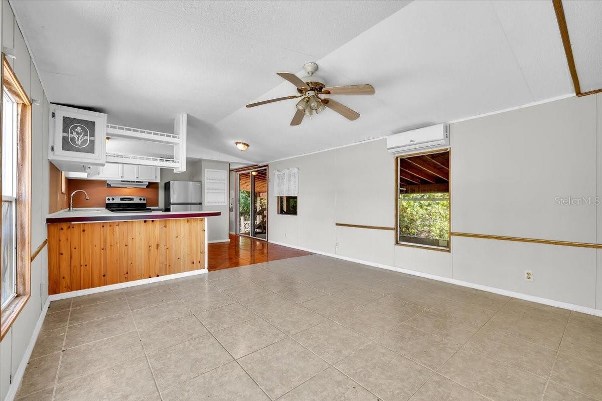 15321 Mango Dr Property Photo 4