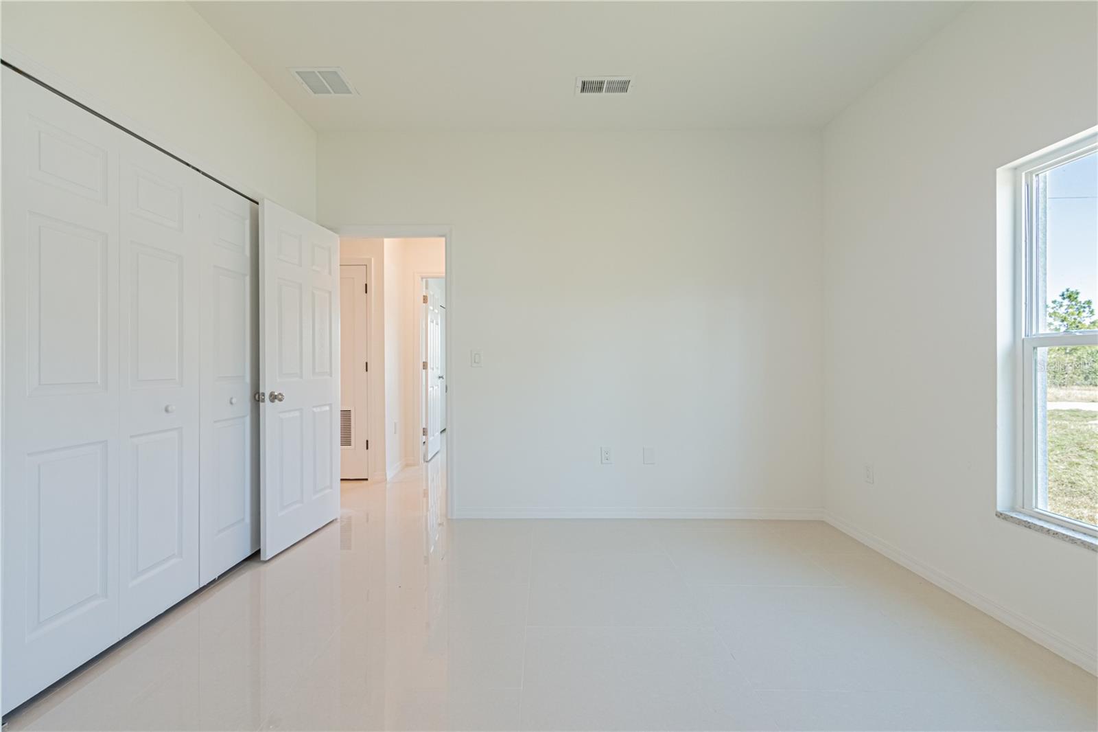 753 Pacific St Property Photo 5
