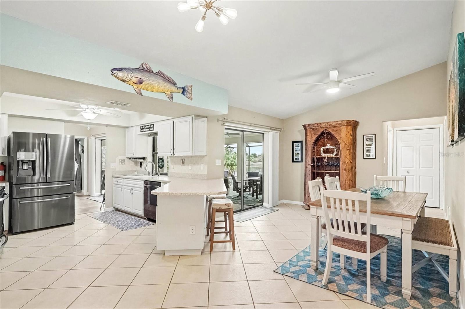 25426 Saint Helena Ln Property Photo 10