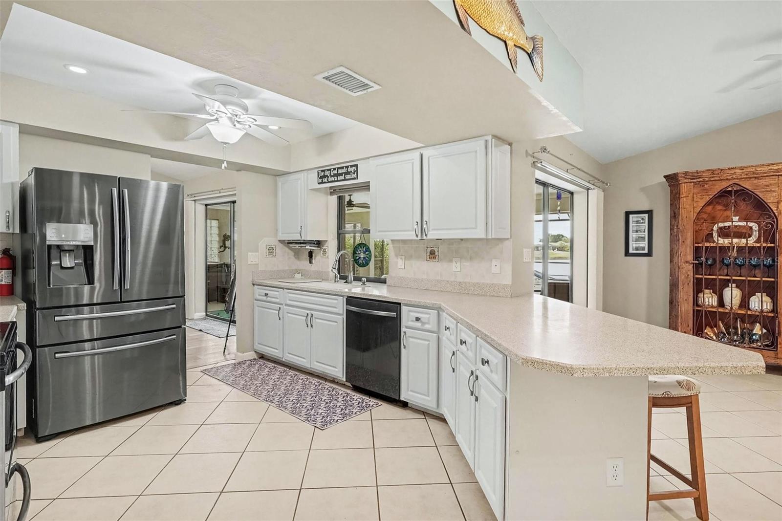 25426 Saint Helena Ln Property Photo 14