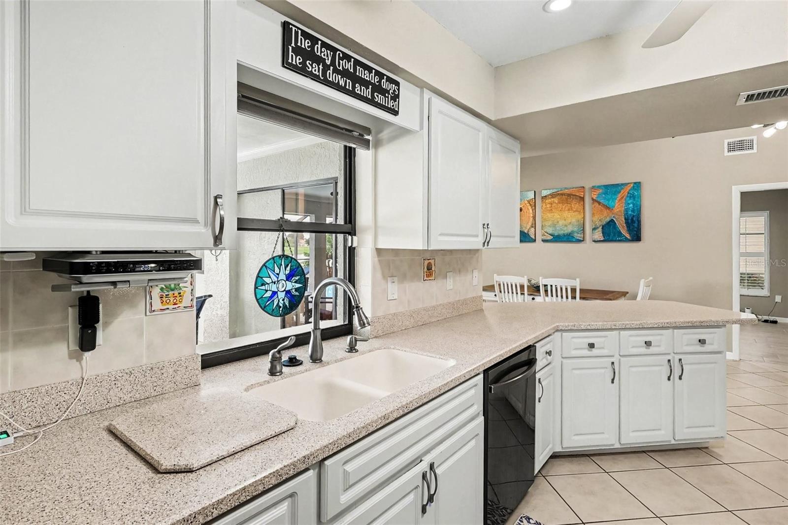 25426 Saint Helena Ln Property Photo 15