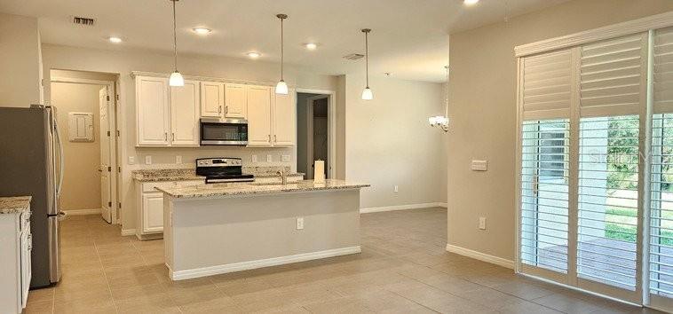 7416 S Moss Rose Property Photo 7