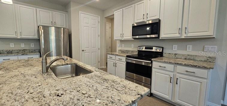 7416 S Moss Rose Property Photo 10