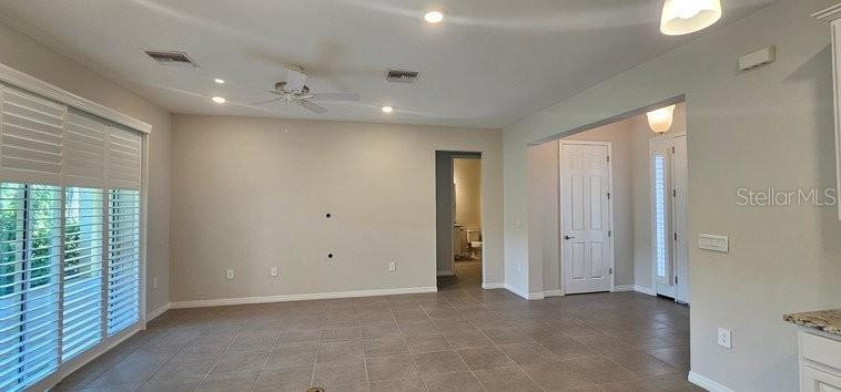 7416 S Moss Rose Property Photo 18
