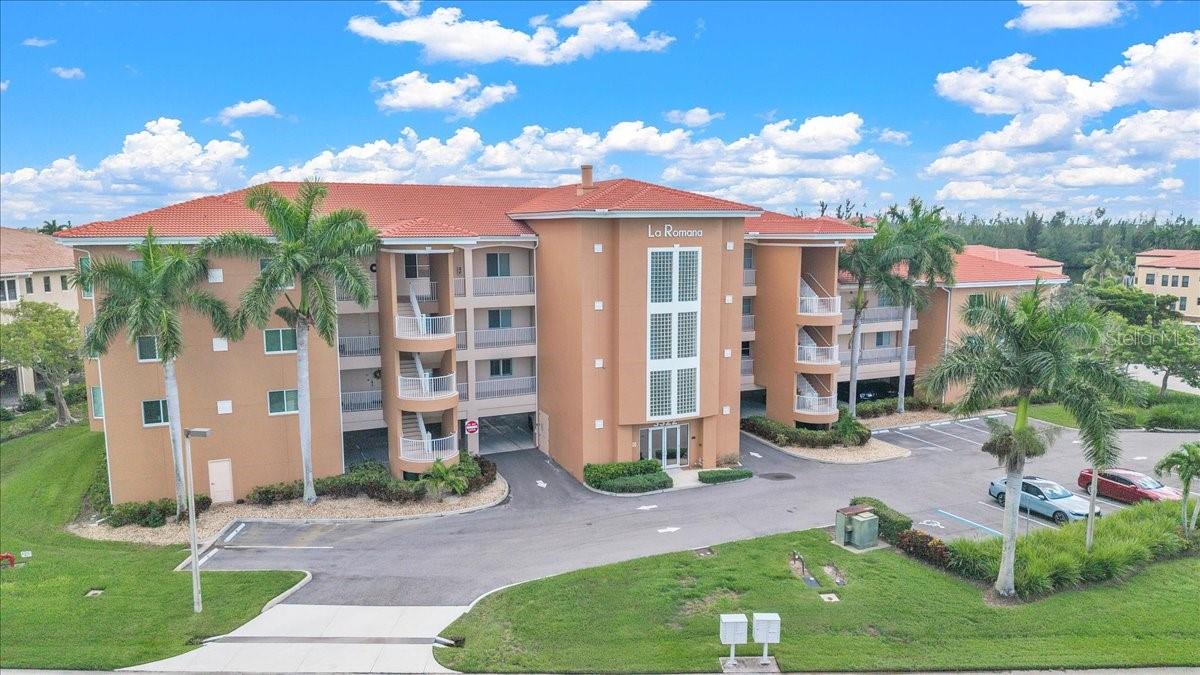 3322 PURPLE MARTIN DR #127 Property Photo 1