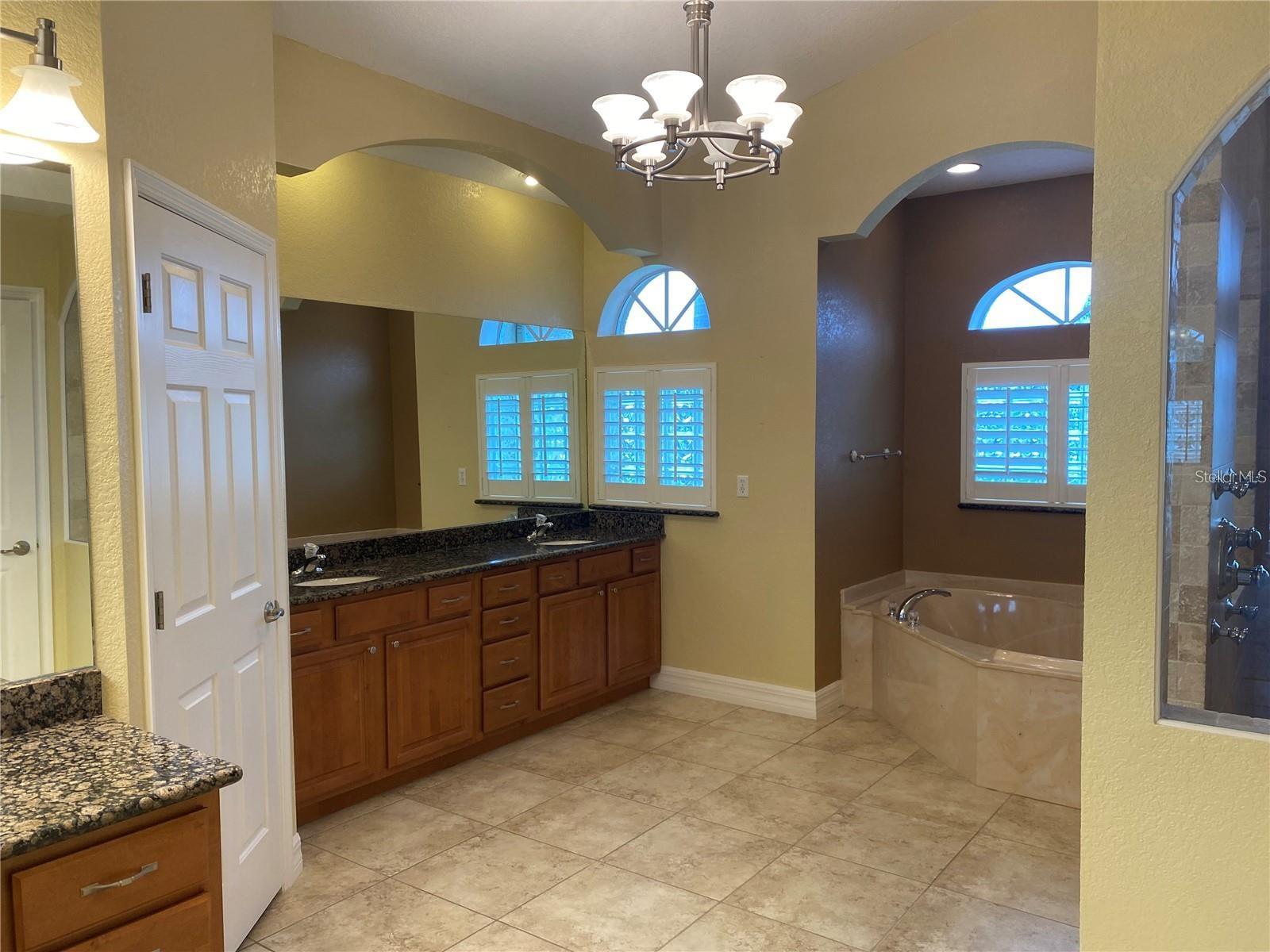 2312 Nuremberg Blvd Property Photo 9
