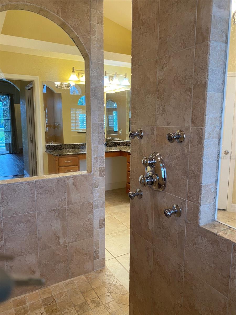 2312 Nuremberg Blvd Property Photo 11