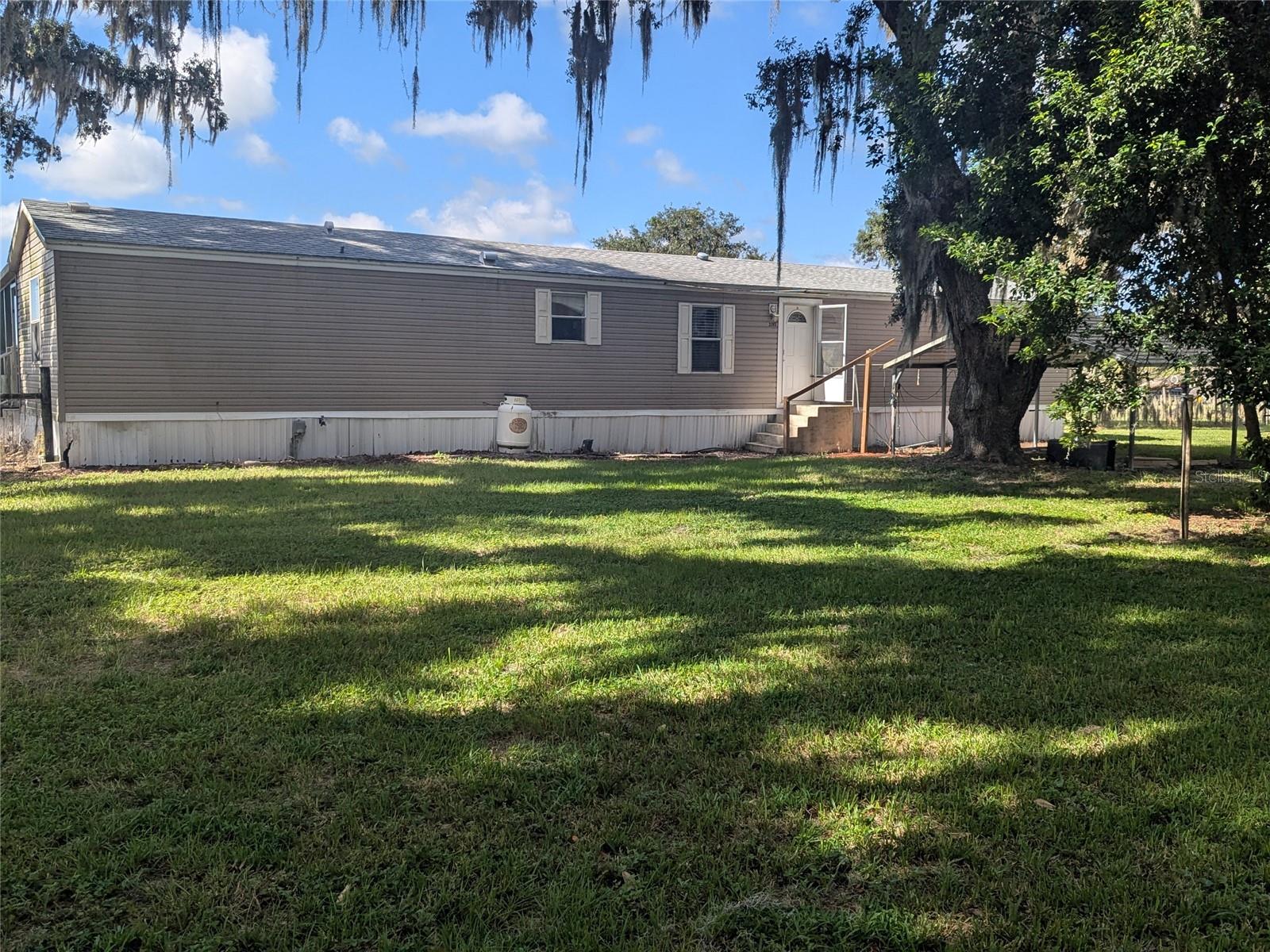 3193 Ne Davis St Property Photo 1
