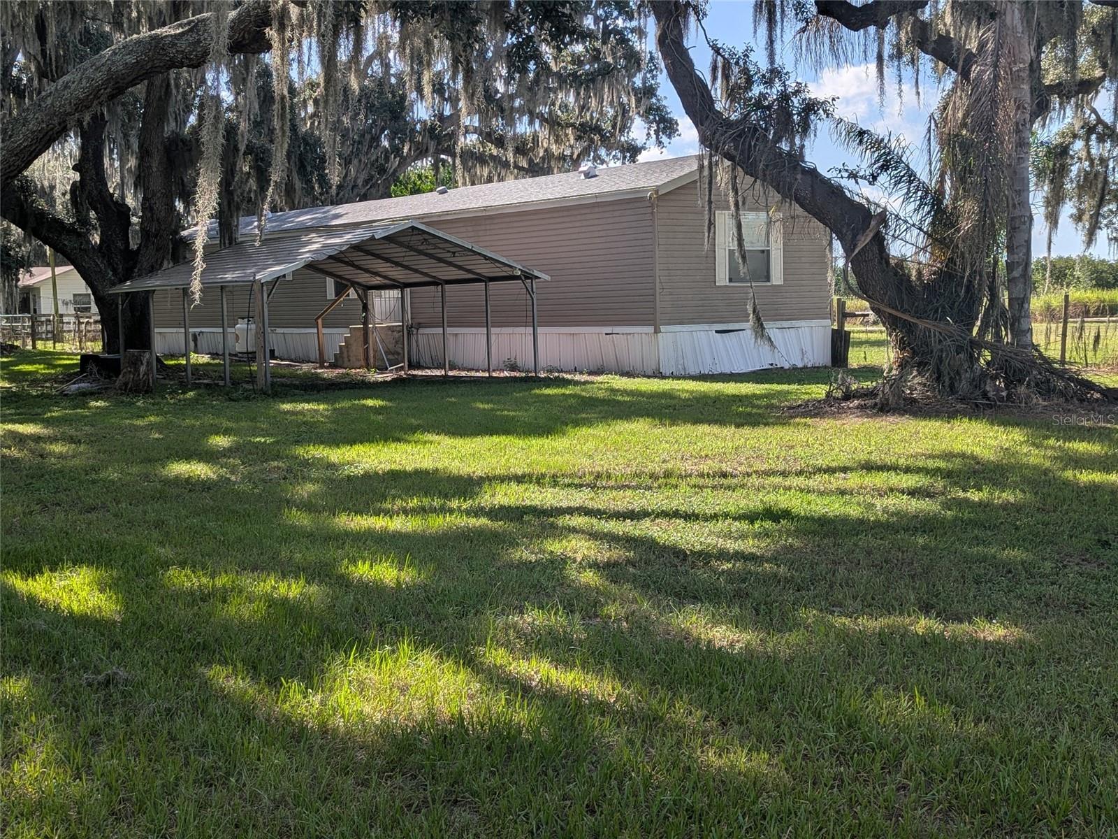 3193 Ne Davis St Property Photo 2