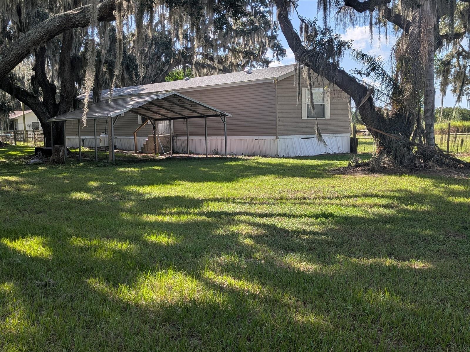 3193 Ne Davis St Property Photo 4