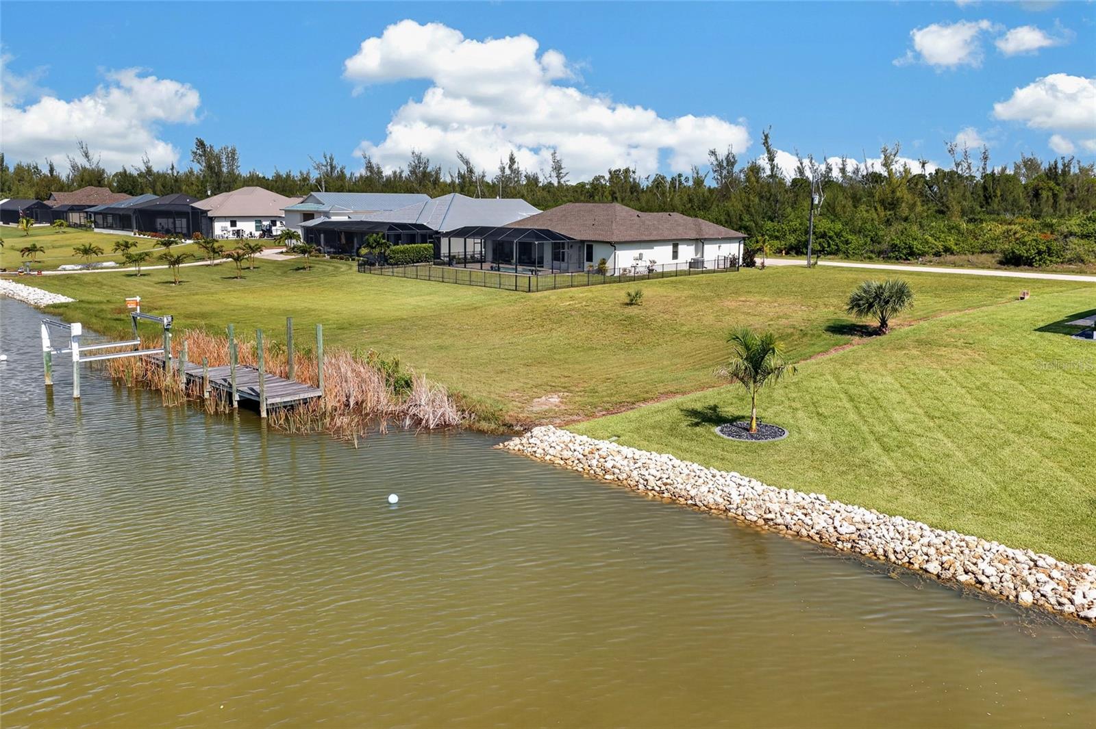 16652 Liggett Cir Property Photo 8