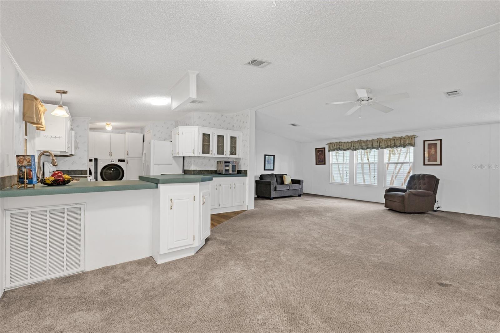 1000 Kings Hwy #380 Property Photo 12