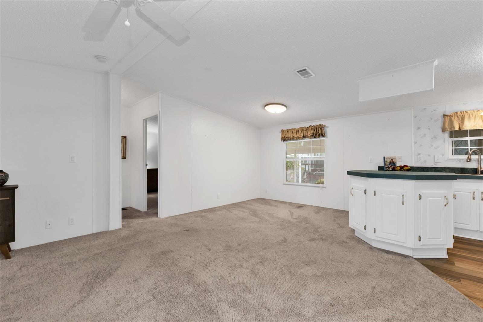 1000 Kings Hwy #380 Property Photo 16